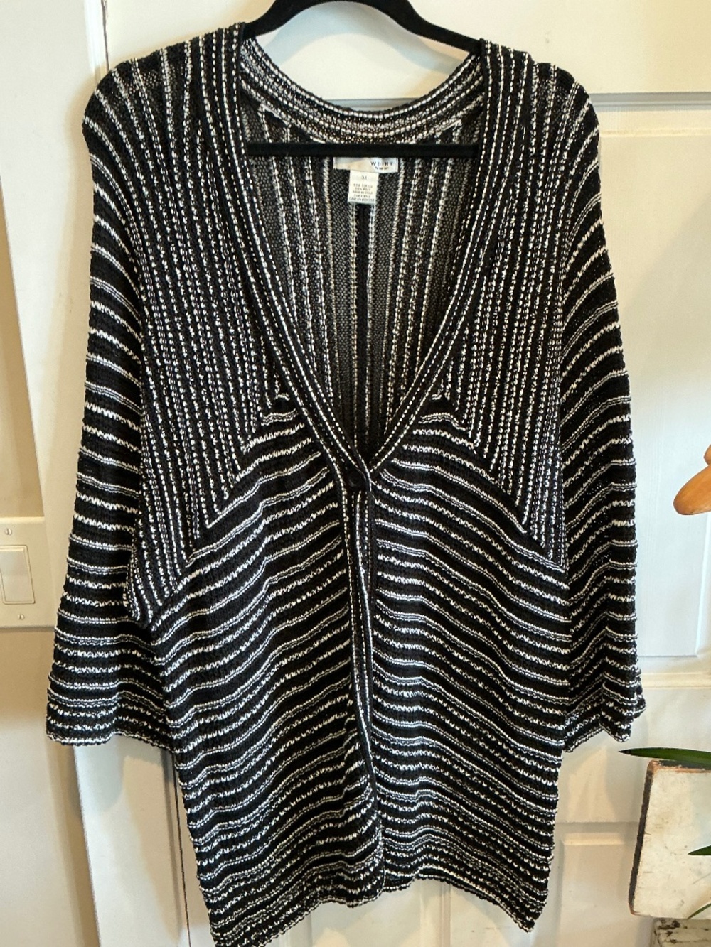 WD NY cardigan sweater new without tags!  Plus size 3x